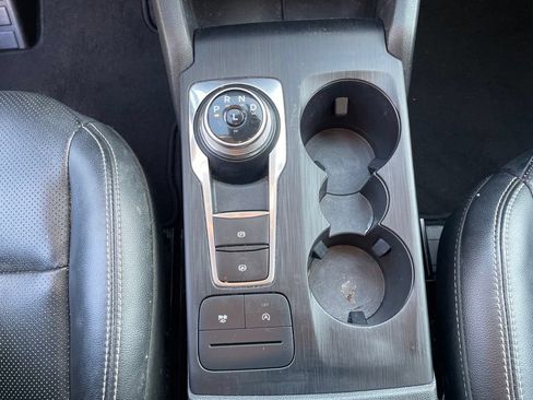 Used 2022 Ford Escape SEL FWD image 13