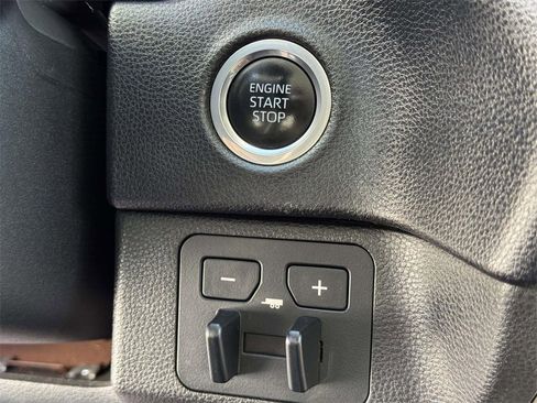 Used 2022 Toyota Tundra SR5 image 9