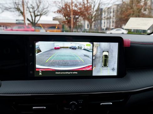 New 2026 Nissan Kicks SR image 14