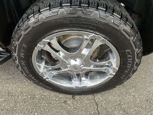 Used 2007 Chevrolet Tahoe LTZ w/ LTZ Preferred Equipment Group image 13