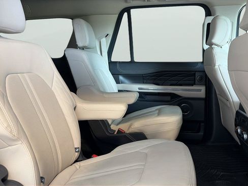 Certified 2023 Ford Expedition Max Platinum AWD/4WD image 15
