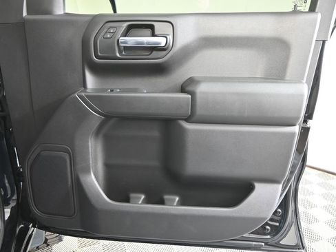 Used 2020 Chevrolet Silverado 1500 Custom Trail Boss w/ Custom Convenience Package image 13