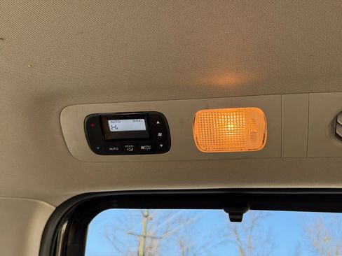 Used 2016 Honda Odyssey EX-L image 31