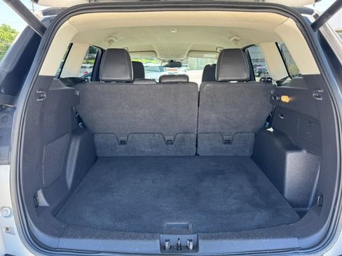 Used 2019 Ford Escape Titanium AWD/4WD image 5