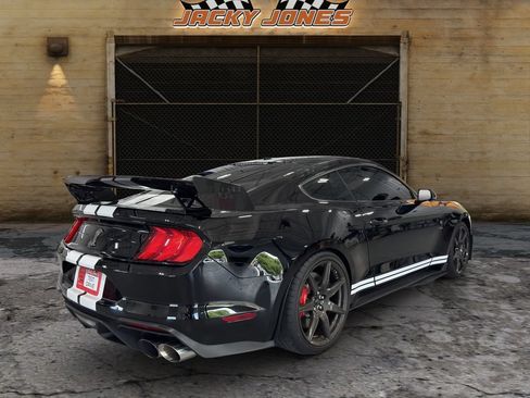Used 2020 Ford Mustang Shelby GT500 w/ Carbon Fiber Track Pack RWD image 11
