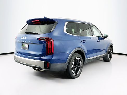 Used 2025 Kia Telluride S image 9