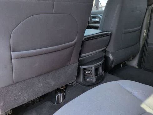 Used 2024 RAM 2500 Big Horn AWD/4WD image 19