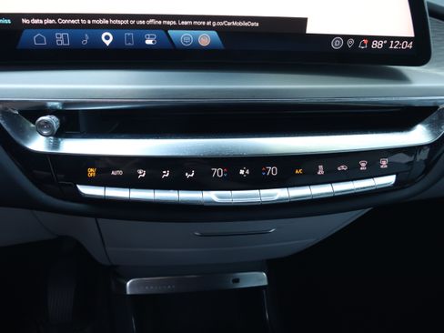 Used 2024 Cadillac Lyriq Luxury RWD image 27