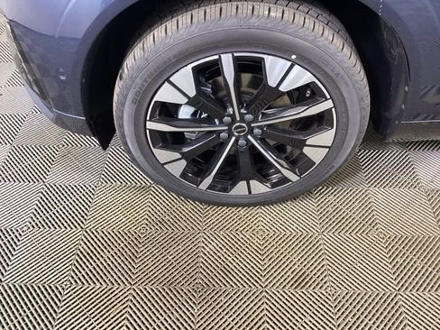 New 2026 Volvo XC60 B5 Plus w/ Protection Package Premier image 9