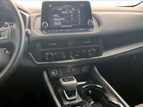 Used 2021 Nissan Rogue S image 8