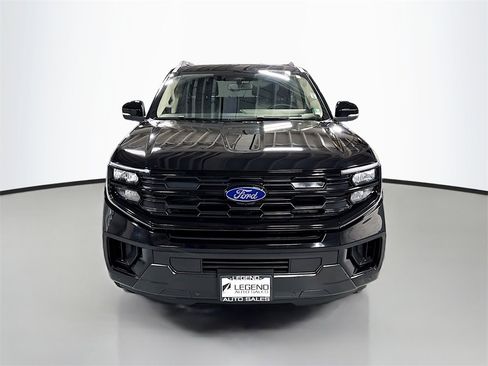 Used 2025 Ford Expedition Active image 2