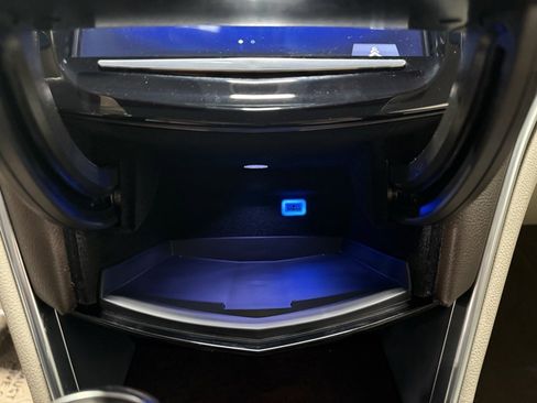 Used 2013 Cadillac XTS image 19