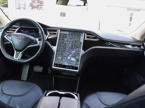 Used 2013 Tesla Model S RWD image 15