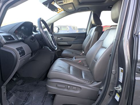 Used 2016 Honda Odyssey Touring image 13