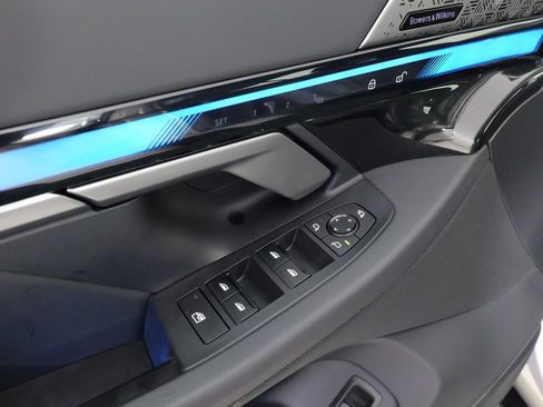 Used 2025 BMW i5 M60 image 46