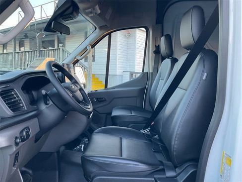 New 2026 Ford Transit 250 148 Medium Roof image 14