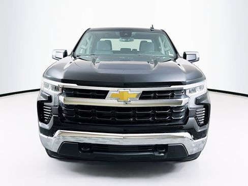 Used 2023 Chevrolet Silverado 1500 LT image 2