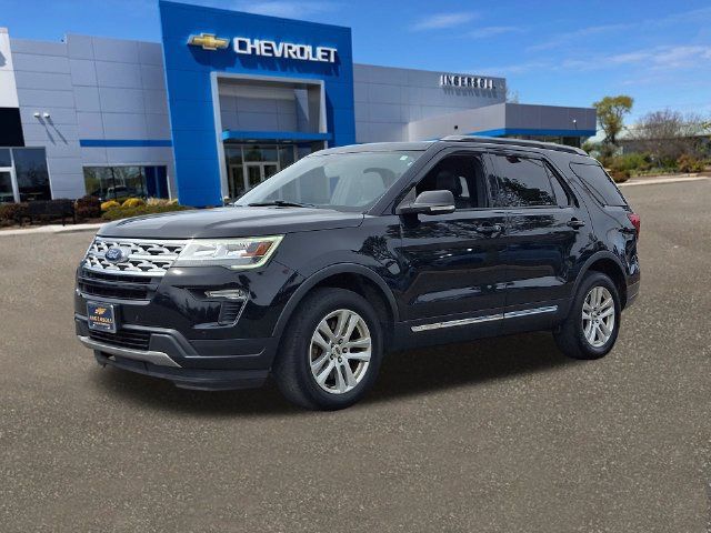 Used 2019 Ford Explorer XLT w/ Equipment Group 202A AWD/4WD image 34