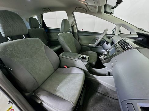 Used 2013 Toyota Prius V Two image 29