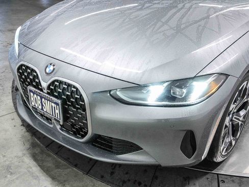 Used 2025 BMW 430i Convertible w/ Premium Package image 17