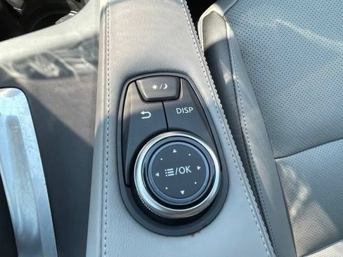 Used 2023 INFINITI QX50 Luxe AWD/4WD image 17