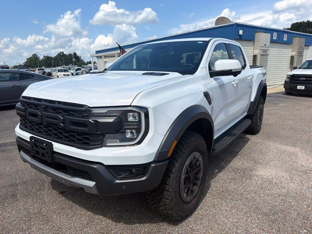 Used 2025 Ford Ranger Raptor AWD/4WD image 1