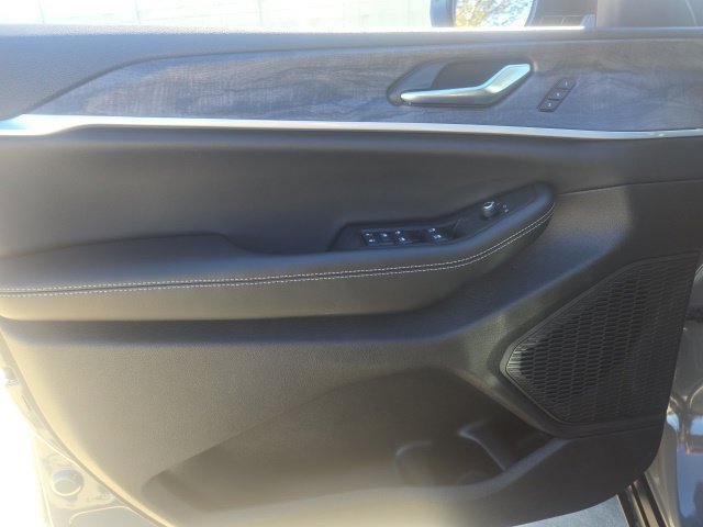 New 2027 Jeep Grand Cherokee Limited AWD/4WD image 6