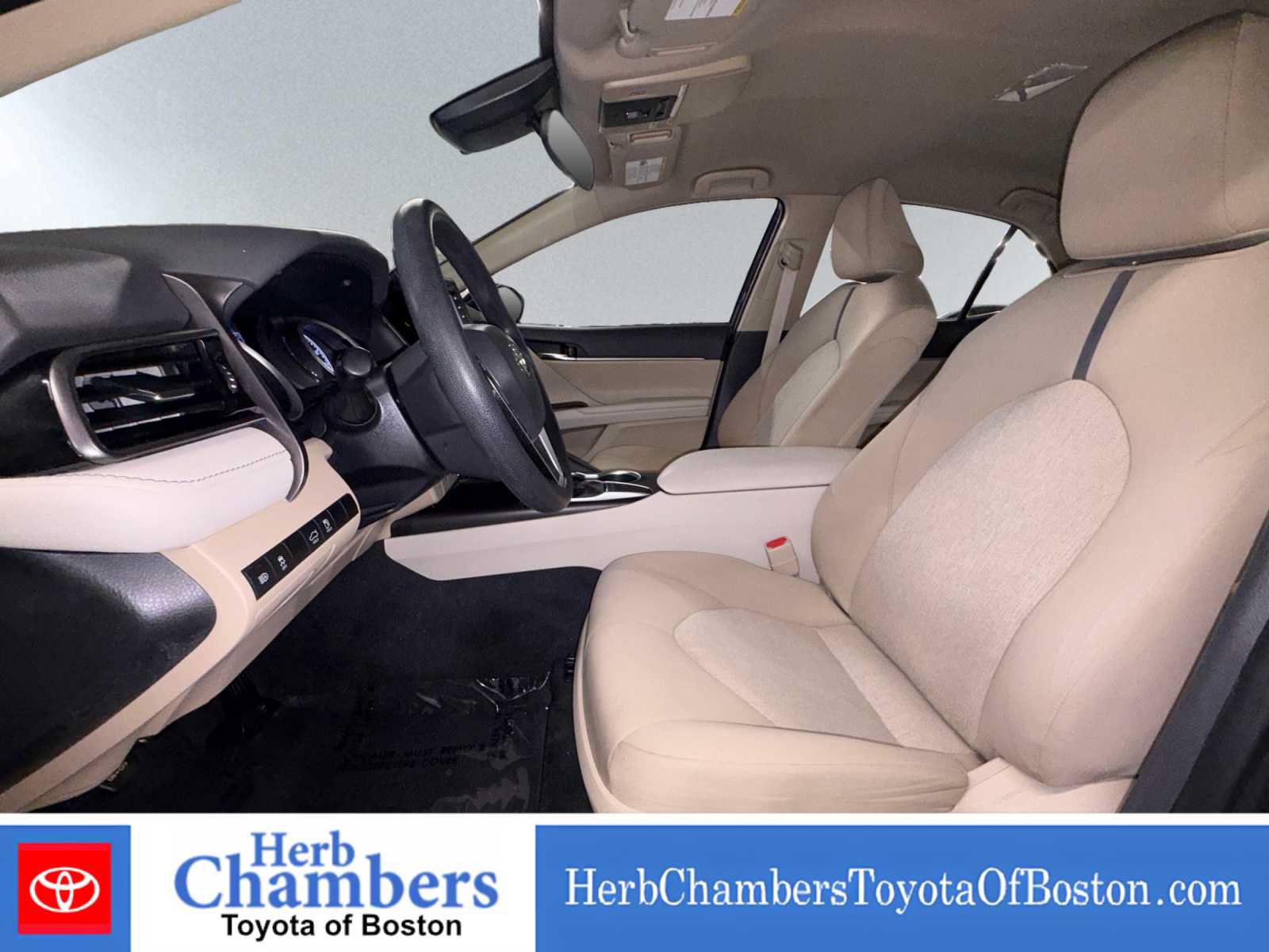 Used 2022 Toyota Camry LE FWD image 7