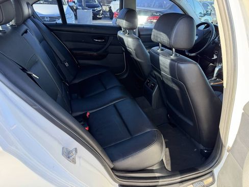 Used 2011 BMW 328i Sedan RWD image 21