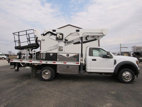 Used 2019 Ford F550 4x4 Regular Cab Super Duty image 2