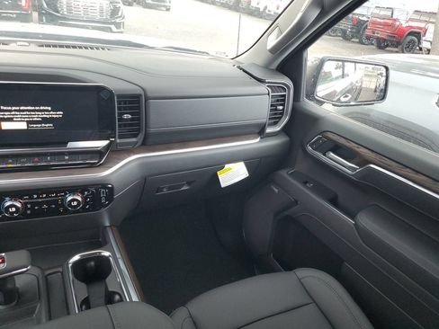 New 2026 GMC Sierra 1500 SLT w/ SLT Premium Package RWD image 16