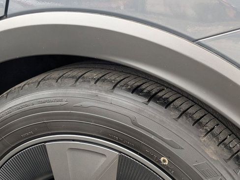 Used 2025 Toyota Prius LE image 29