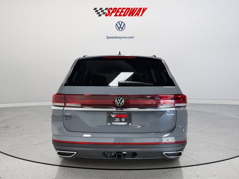 New 2026 Volkswagen Atlas SE image 6
