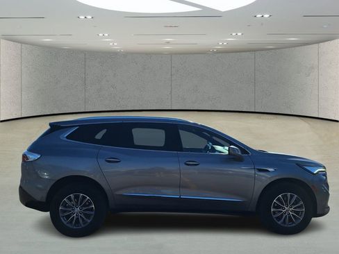 Used 2024 Buick Enclave Premium image 6