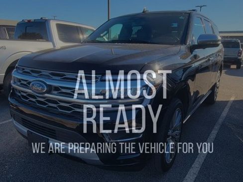 Certified 2022 Ford Expedition Platinum image 2