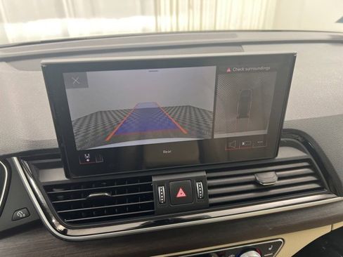 Used 2024 Audi Q5 2.0T Premium Plus image 18