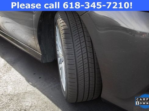 Used 2020 Toyota Camry XLE image 14