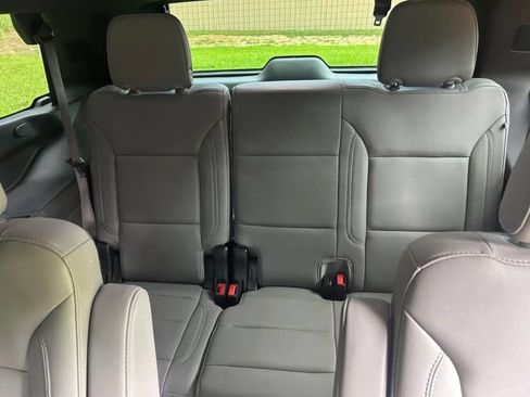 Used 2023 Chevrolet Tahoe Z71 AWD/4WD image 13