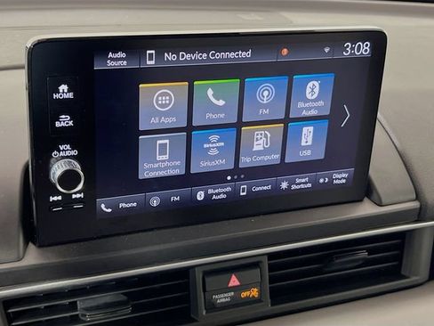 Used 2025 Honda Pilot EX-L image 16