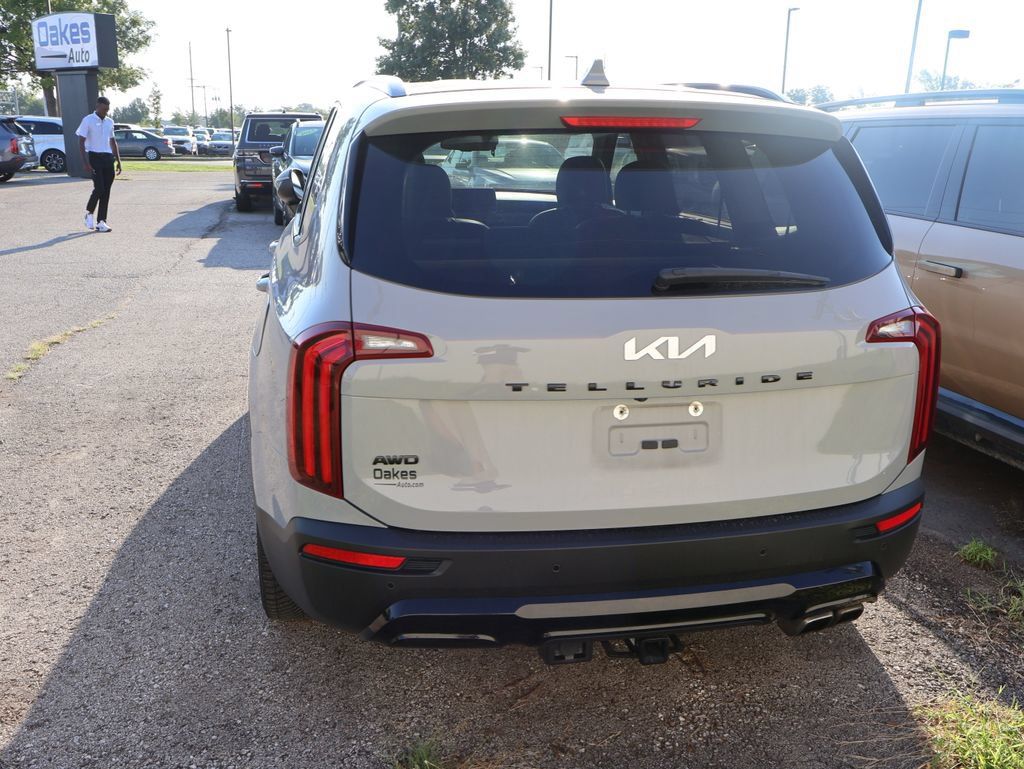 Used 2022 Kia Telluride EX w/ EX Premium Package AWD/4WD image 15