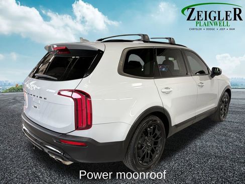 Used 2022 Kia Telluride EX w/ EX Premium Package image 9