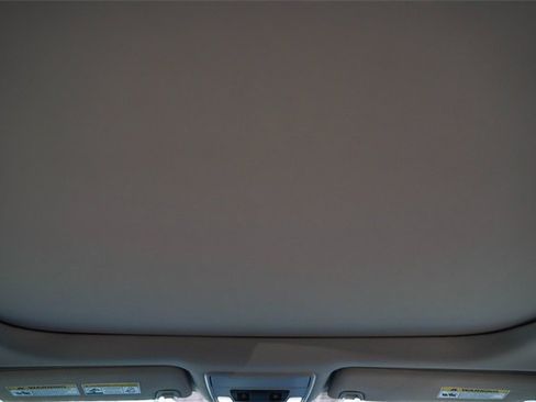 New 2025 Honda Pilot Touring image 22