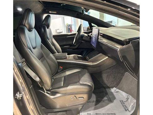 Used 2024 Tesla Model X image 20