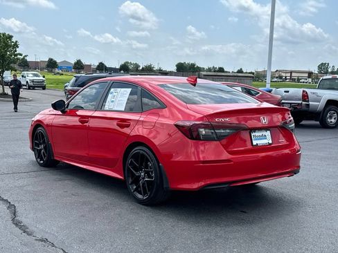 Used 2025 Honda Civic Sport image 5