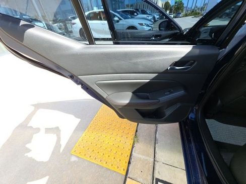 Used 2021 Nissan Altima 2.5 SR w/ SR Premium Package image 23