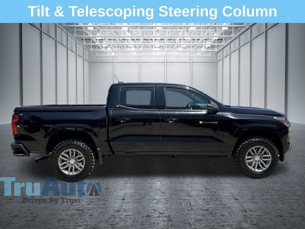 Used 2024 Chevrolet Colorado LT w/ LT Convenience Package II RWD image 9