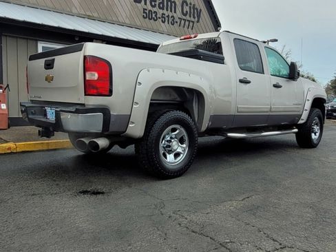 Used 2008 Chevrolet Silverado 2500 LT w/ 1LT Convenience Package image 3