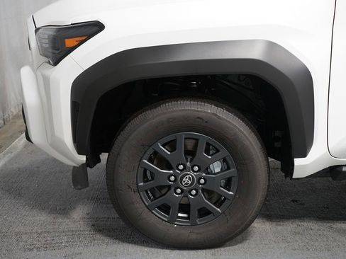 New 2026 Toyota 4Runner SR5 AWD/4WD image 5