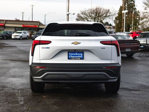 New 2026 Chevrolet Blazer EV LT image 9