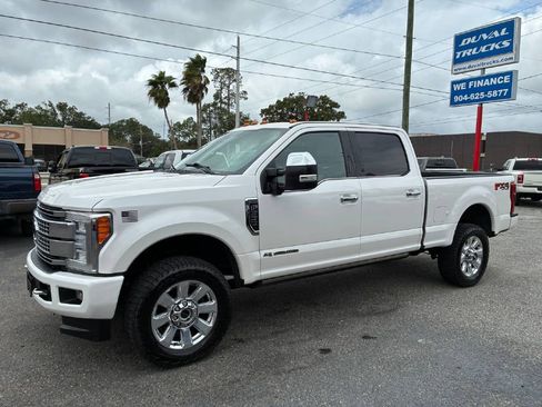 Used 2018 Ford F350 Platinum w/ Platinum Ultimate Package image 2